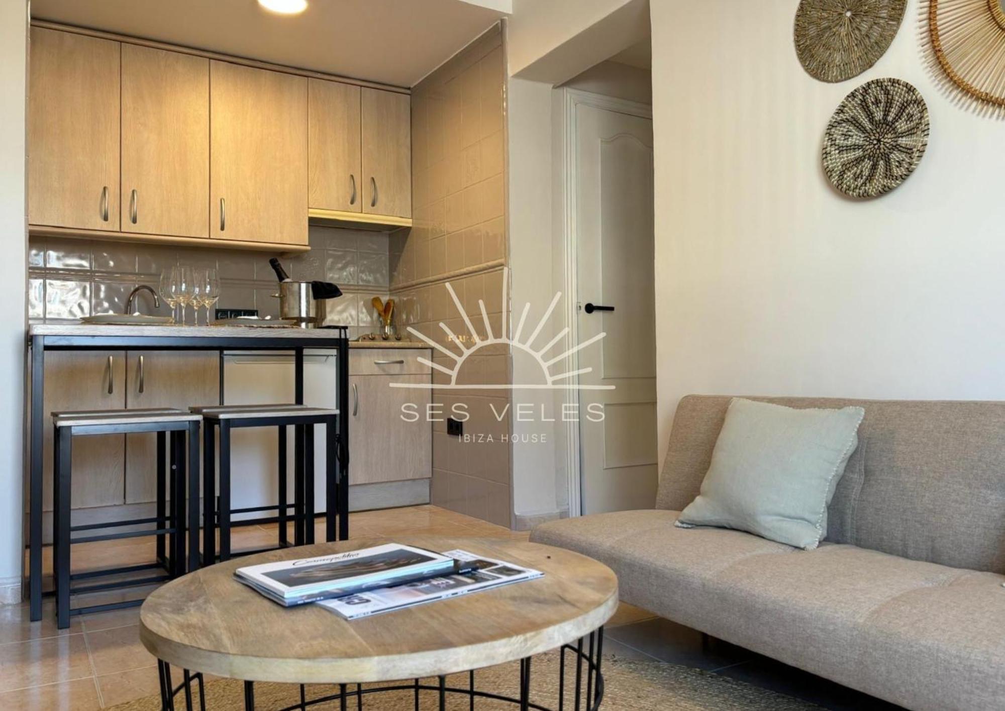 Apartamentos Ses Veles Cala Llonga  Exteriör bild