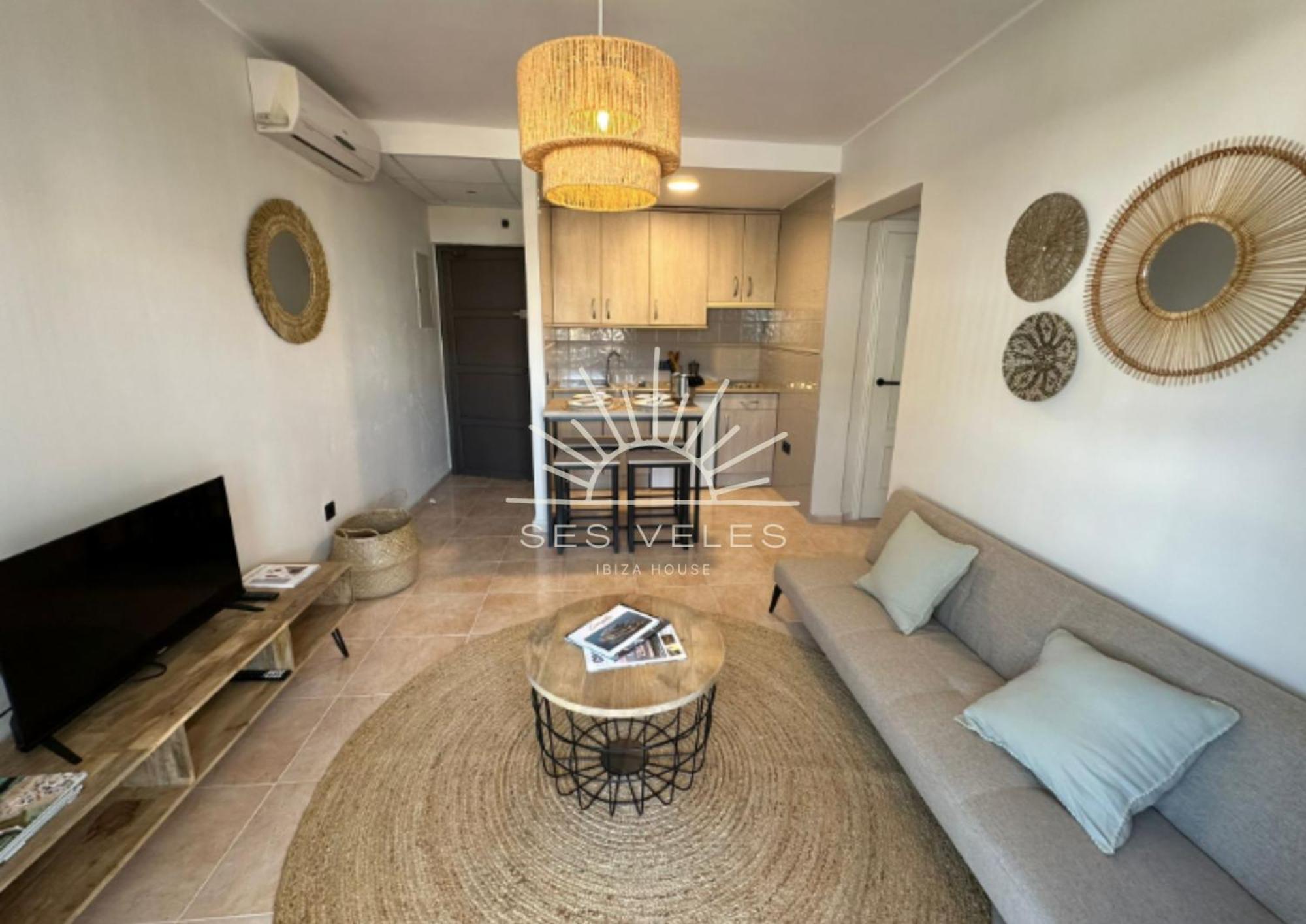Apartamentos Ses Veles Cala Llonga  Exteriör bild