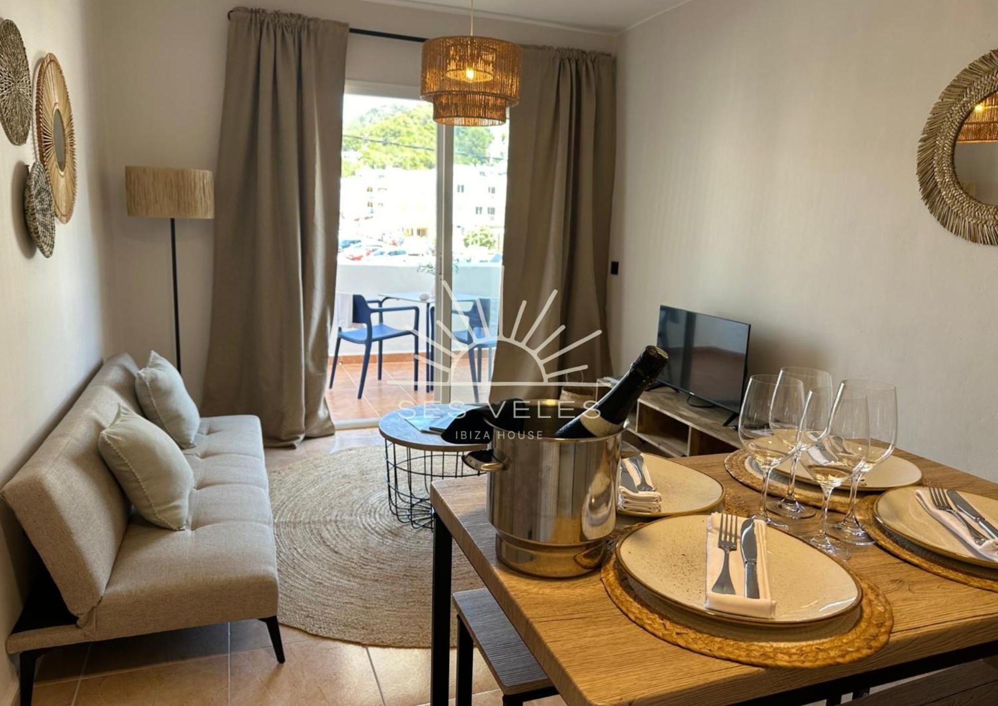 Apartamentos Ses Veles Cala Llonga  Exteriör bild